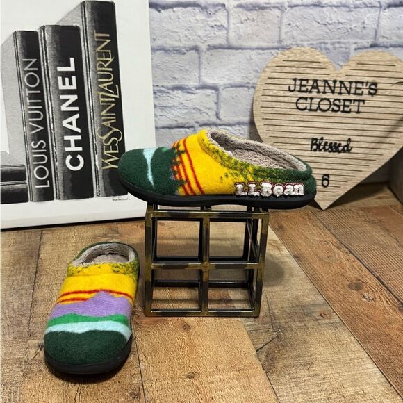 LL Bean Women 7 Slip-ons rainbow comfort slippers - Picture 5 of 8